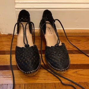 GAIMO brand size 5.5-6 womens navy blue espadrilles